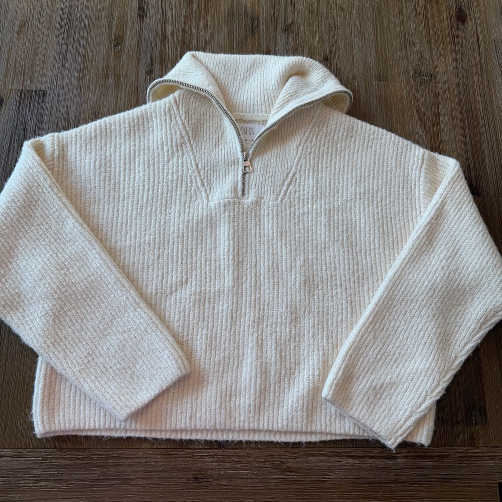 3/24$ Zara Girls Cream Knit Sweater size 13-14